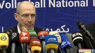 حواشی نشست دیروز روبرتو پیاتزا سرمربی جدید تیم ملی والیبال با خبرنگاران