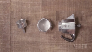 طرز تهیه قهوه با قهوه جوش استیل را تماشا کنید