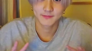 لایو جونگوون امروز +زیرنویس فارسی(گویی مترجم al کلی غلط ترجمه کرده بوده لایو رو بالاخره درستشو میفهمم:خنده:)