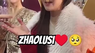 ژائولوسی ومادرش دلم برای لوسی کباب  دختر به این مهربانی بخاطر یک حوضی اذیت میکن