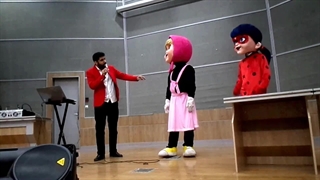 نمایش فوق العاده ماشا و دختر کفشدوزکی در جشن مدرسه