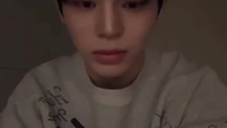 دکتر دکتر کال می_:خنده: خب مگه مجبورییییی وقتی حفظ نیستی میخونی وای عالیه اصنم براش مهم نیست کار خودشو میکنه فقط