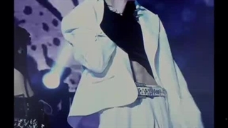 ادیت از نیکی انهایپن