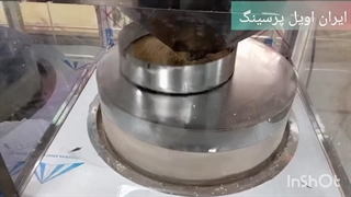 ارده گیری از کنجد با دستگاه ارده گیری سنگی سنگ طبیعی مهرریز یزد ساخت شرکت ایران اویل پرسینگ