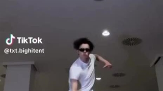 دنس یونجون از تی اکس تی با آهنگ جنی like jennie
