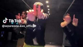 وای اصلا چقدر خبر بگم کای آهنگ داده  البوم داده چقدر البومش قشنگه و این اهنگه