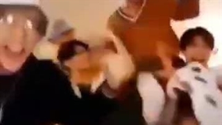 یک سنگ و کاغذ و قیچی سادست 