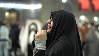 نماهنگ دیوار حرم امام رضا(ع) با نوای حاج علی زمانیان