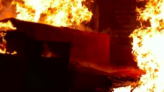 ساندویچ پانل پشم سنگ مخصوص پروژه‌های صنعتی پرریسک | معرفی محصول ضدحریق آریا بارون