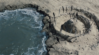 فیلم قلعه شنی (The Sand Castle)