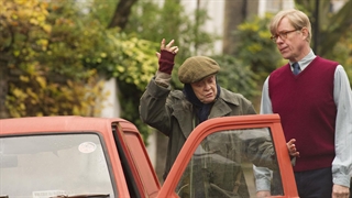 فیلم بی خانمان (The Lady in the Van)