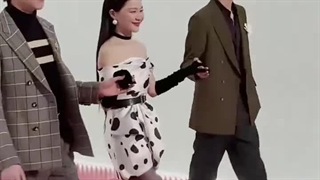 کات ورود جانگ لینگ هه، یونینگ و جانگ جین جینگ در مراسم《Tencent Video All Star Night 202》