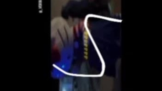 این اهنگه ک ترند شده چه خوشم میاد ازش ولی خیلی مسخرس*-*