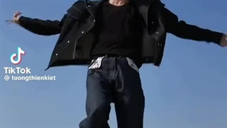 من هفت روز هفته با این آهنگ جلو آینه 24/7 ...,موقتی...کپپپ