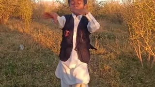 رقص پسر بچه بلوچ