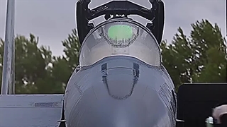 کلیپ دیدنی از جنگنده استریک ایگل