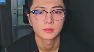 این داستان:جناب پارک و تعداد گیتار ها و گیتار موردعلاقه اش!