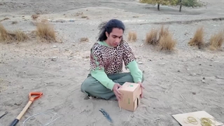 انسان های اولیه چطوری غذا پیدا میکردن؟ با بدبختی تله ساختیم (اتراق)