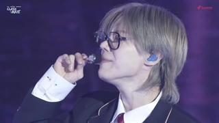 اجرای جدید آهنگdanger از لی تمین (شاینی)