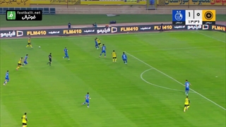 گل اول سپاهان به استقلال (گل به خودی آشورماتوف)