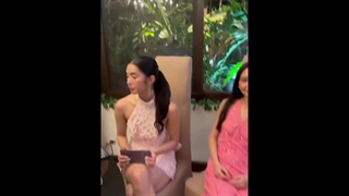 ویدیو های وقت گذروندن سوفیا کتسای با خانوادش وایرال شده ( ادامه کپشن )