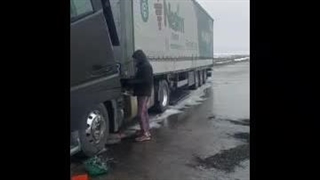 تعمیرگاه تخصصی ولوو رضا کاظمی در قزوین