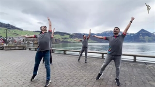 دامنه آلپ سوئیس و رقص آرام آذری