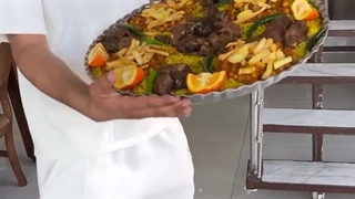 رستوران و بیرون بر دارچین قشم