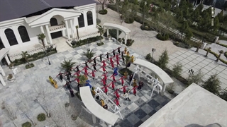 رقص آذربایجانی هنرمندان گروه آیلان به مربی گری توحید حاجی بابایی با همراهی گروه موسیقی آشیقی سلجوق شهبازی