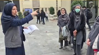 اردوی بازدید از دانشگاه تهران دبیرستان(دوره دوم) روشنگران منطقه 3