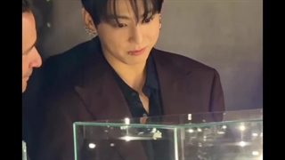 منتشر شده از جونگکوک در ایونت برند Hublot •کپشننن• ترجمه صحبت‌های جونگکوک در ایونت هابلوت