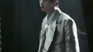 اقااا اینا رو بدین من برممممم :گریههههه یونگی رو نگااااااااا