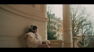MV آهنگ moonlit floor از لیسا✯..کپ..