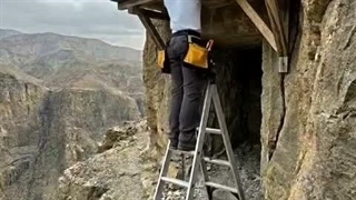 خونه تو دل کوه