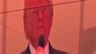 هو کردن ترامپ در جام جهانی توسط تماشاچیان!!....