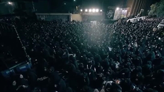 ایستاده میمیرم به خاطر این پرچم