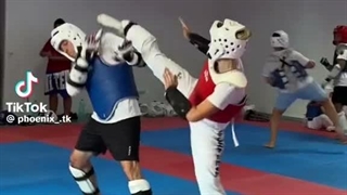 ٭