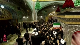 طواف پیکر مطهر #امام_شهید حول ضریح مطهر امام رضا علیه السلام
