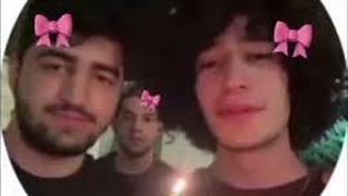 وایی چرا نمیشه ایموجی استفاده کرد برا تایتل دارم میمیرم از خنده ولی نمیدونم چجوری توصیف کنم