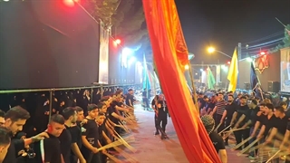 عزاداری خیابانی هیئت عزاداران مکتب المهدی (عج) اخی جهان (5) . محرم 1405